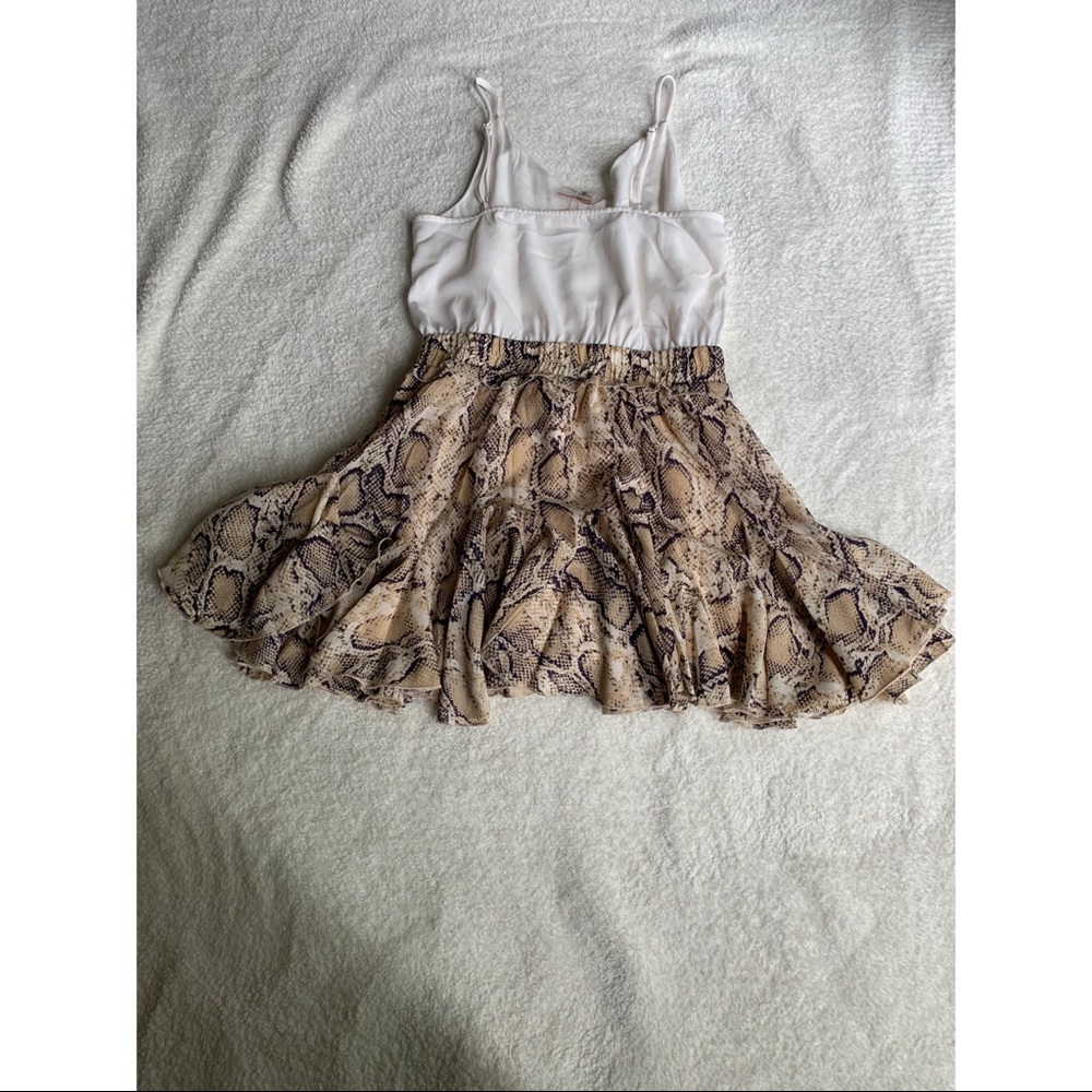 Romper - Picture 3 of 3